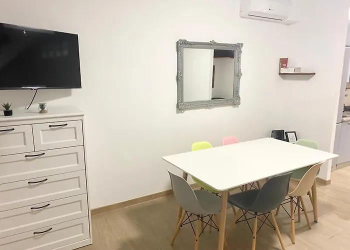 Miedonne In Apartament